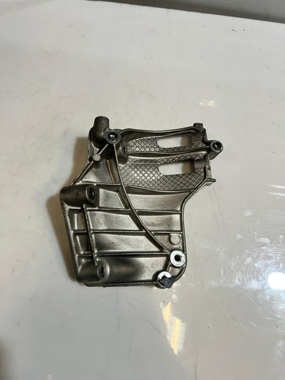 2015-2018 BMW M4 2' M2 F87 F22 F23 Air Conditioning Compressor Bracket 7585167