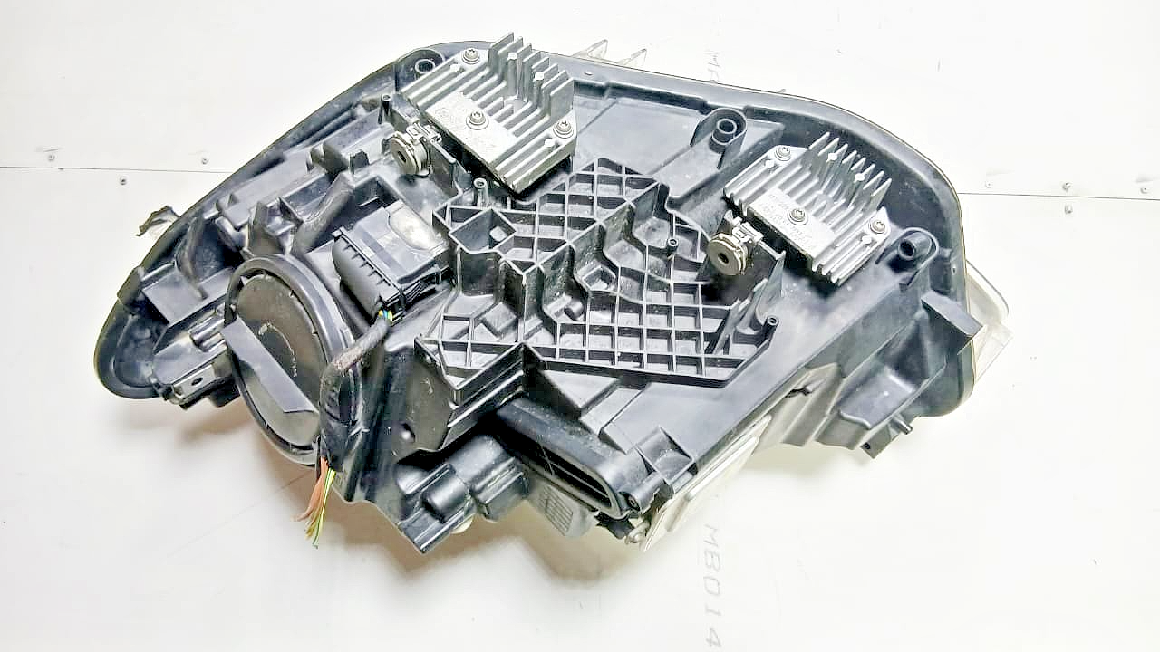 GENUINE OEM Hella BMW 1 'S F20 F21 Xenon Headlight Right Side 2011-15