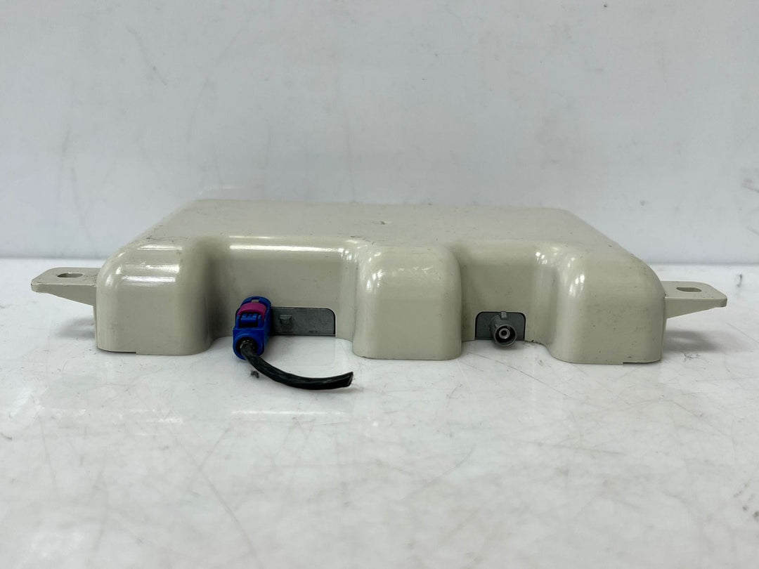 BMW 6 Series F06 F12 F13 and E63 E64 Aerial Antenna Amplifier Module 6957348 OEM