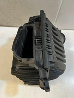 Bild in die Galerieansicht laden, 2015-2021 BMW X1 2' F45, F46, F48, F49, F55 Air Filter Box 7609482 OEM