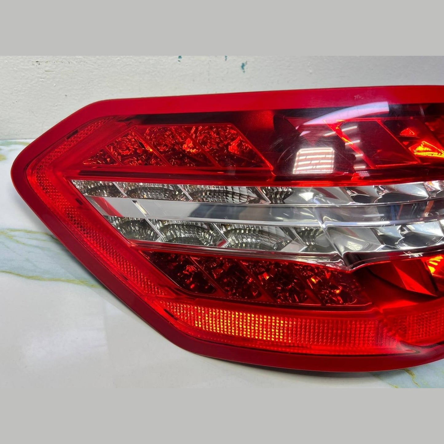 Mercedes-Benz Rear Lamp A 212 820 11 64