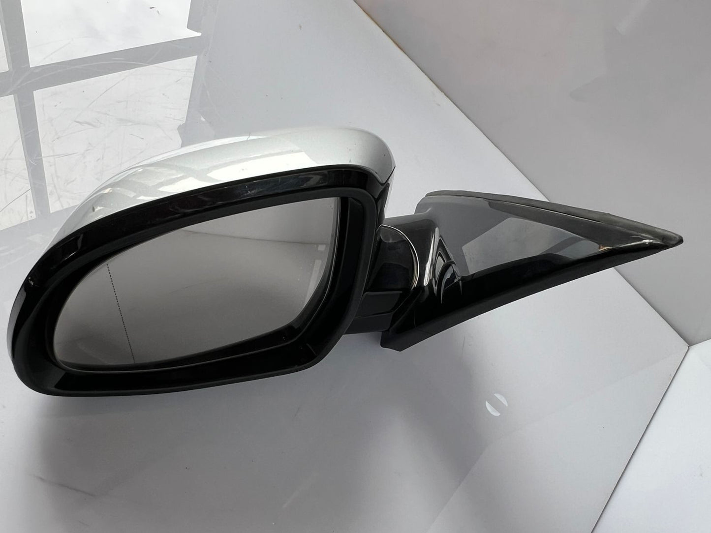 BMW E90 LCI 3-Series 328i 335i sedan LEFT SIDE Exterior Mirror 7182695 OEM RHD