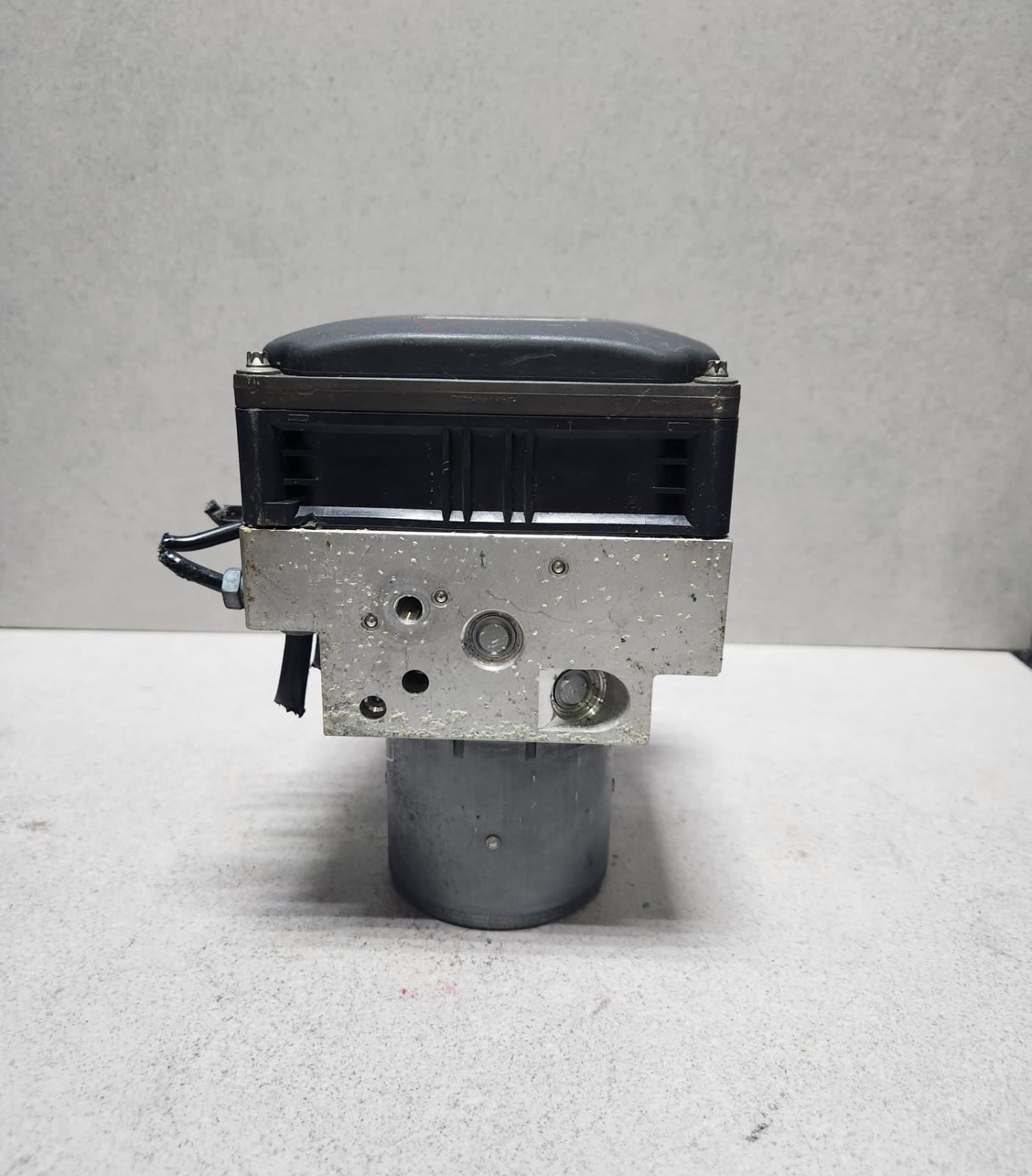 BMW Abs Anti-Lock Brake Pump Module 6797036 F01 F02 7 Series and F07 5 Series 
