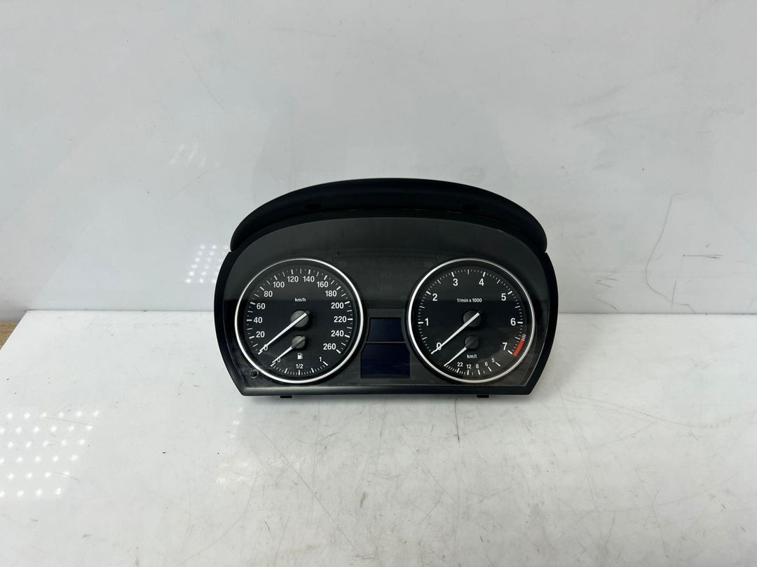 BMW 3 Series E91 LCI Instruments Combination Uncoded Km/H 9283829 OEM
