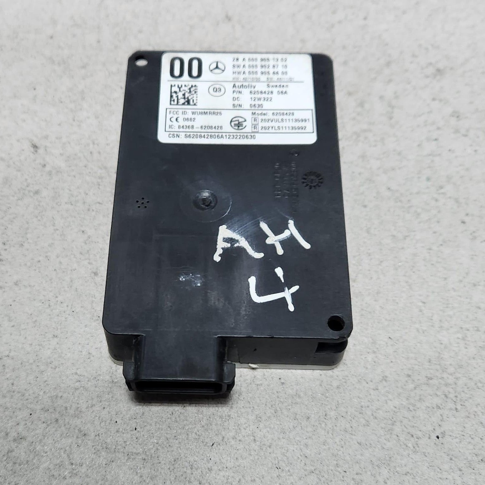 Benz Radar Sensor A0009051302  B-Class W246 W242, A-Class W176, and CLA W156