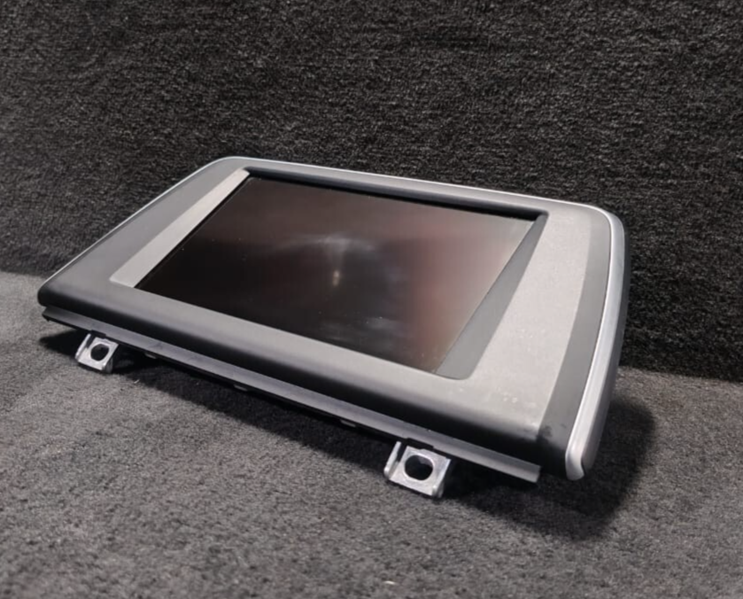 BMW X1 F48 INFORMATION GPS DASH DISPLAY 6.5 SCREEN OEM-  9322123