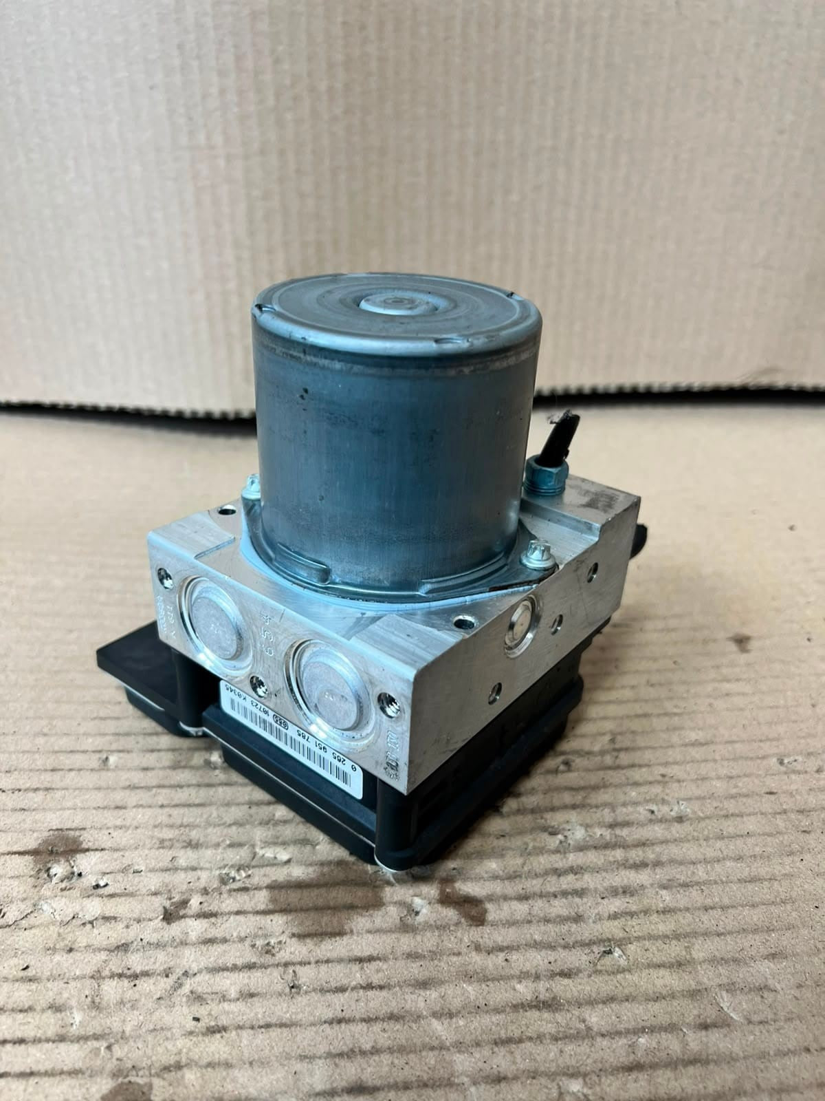 2010-2015 BMW X1 E84 ABS HYDRAULIC Pump/Modulator 6792350 OEM