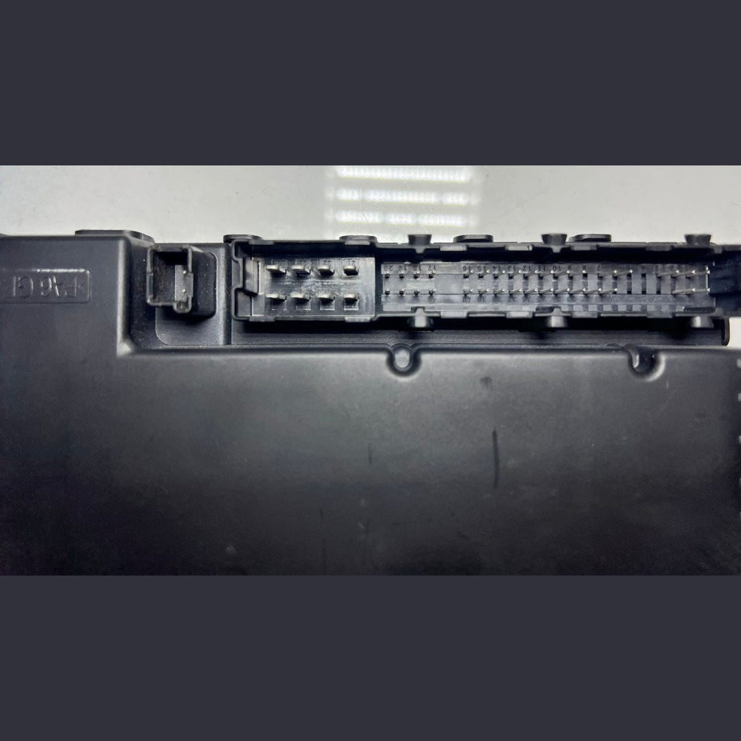 13-16 Mercedes GL450 Air Suspension Control Module A1669003507 GL550 ML350 X166