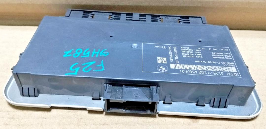 BMW X3 F25 FRM3 2011 Footwell Light Body Control Module 9250458
