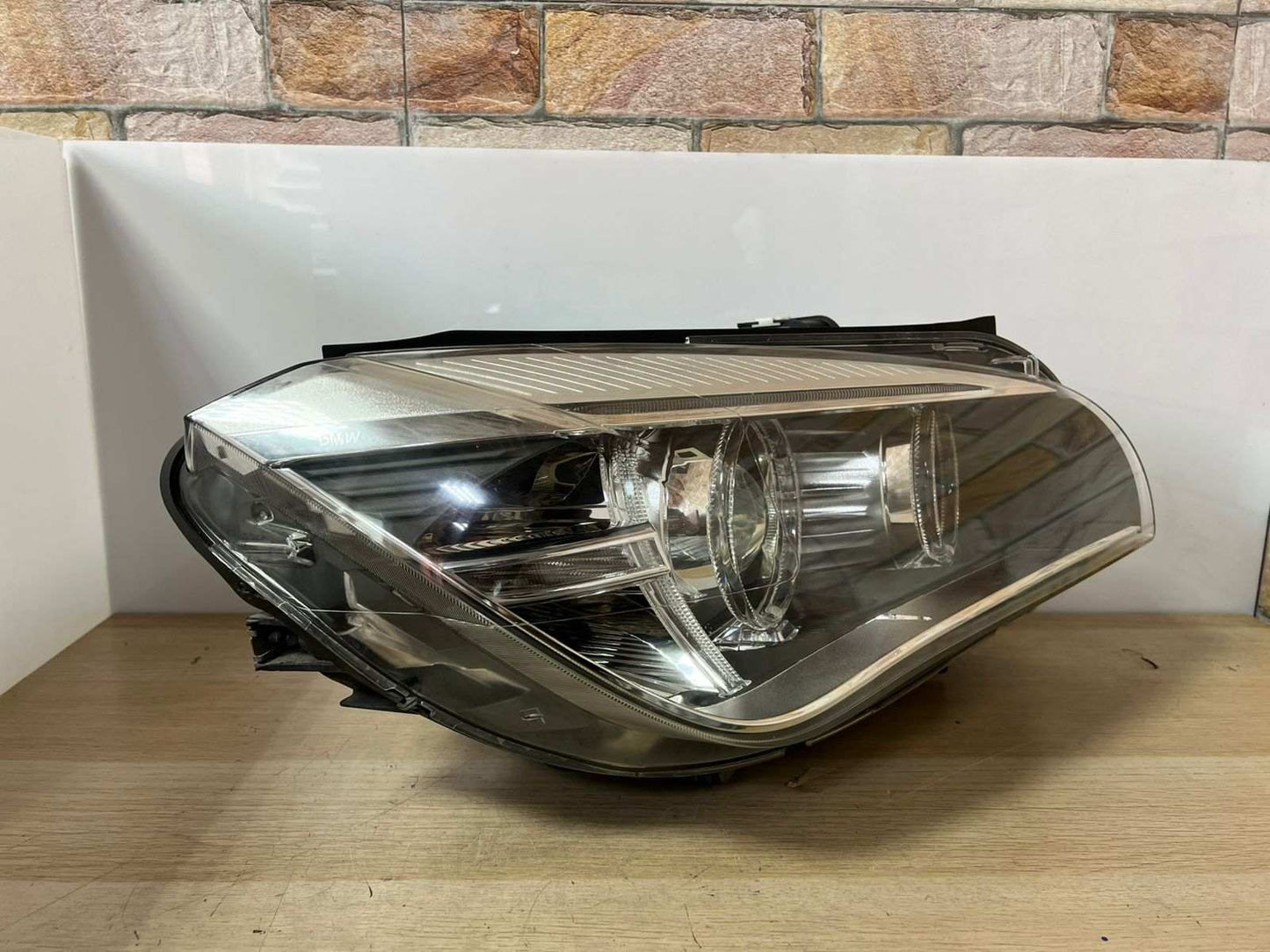 2014 BMW X1 E84 LCI RHD Headlight Bi-Xenon Light Right 7290242 ECE