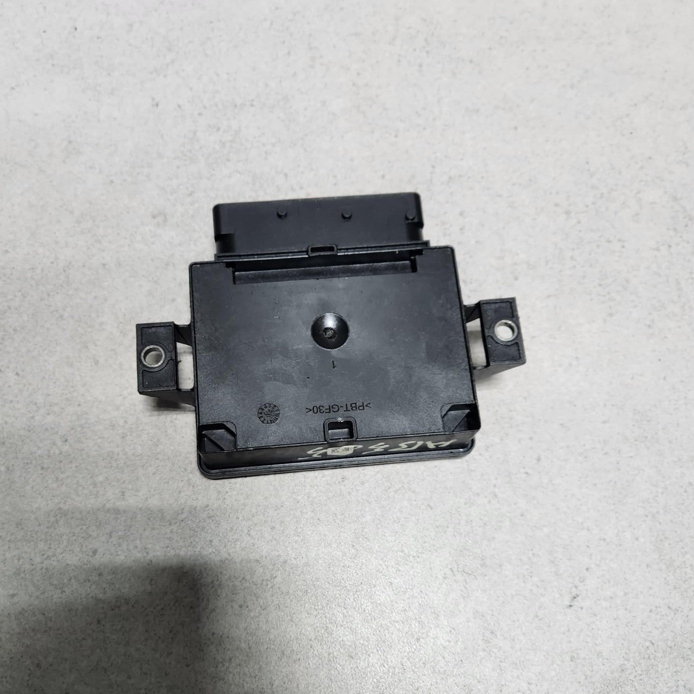 Benz Parking Brake Control Module A2469003014 A-Class and B-Class models W176 