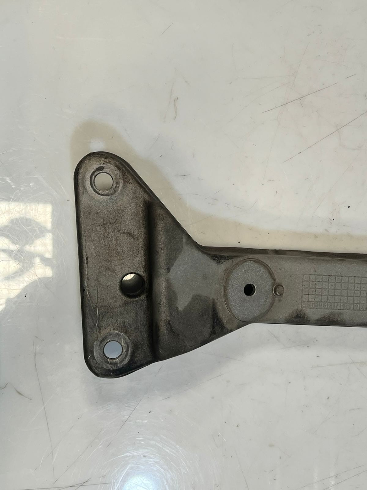 BMW F20 F21 F30 F31 F35 Gearbox Mounting Bracket 6796605 OEM