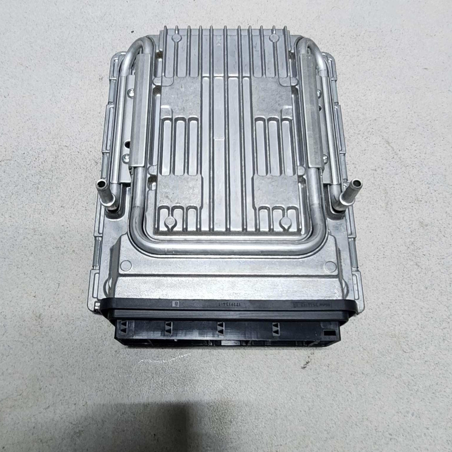 2012 BMW 750i Engine Control Module 7640087  750i N63 and X6 ECU SET 