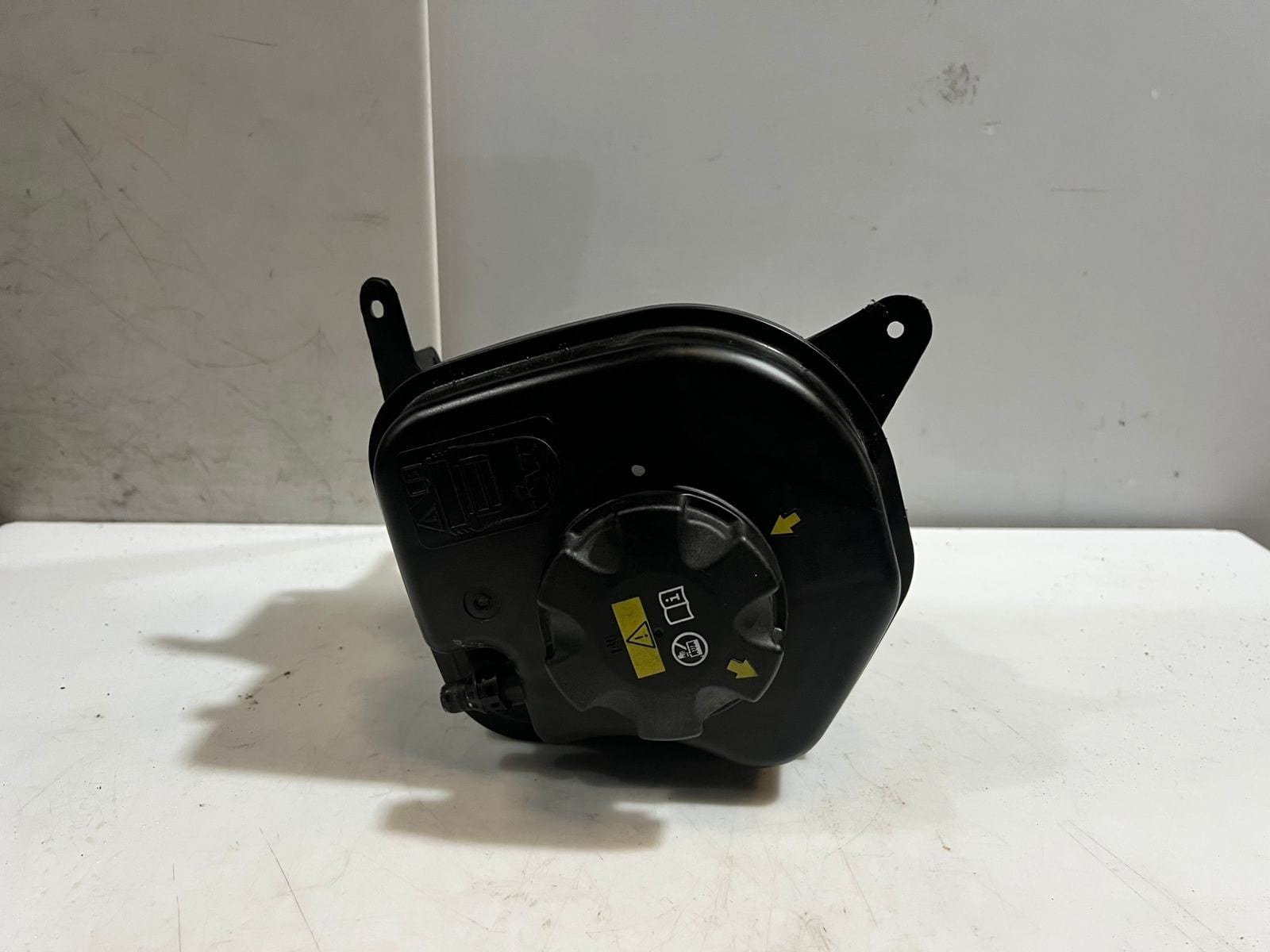 2008-2019 BMW X5 E70 F15 F85 X6 E71 F16 WATER Coolant Expansion Tank 7647290 OEM