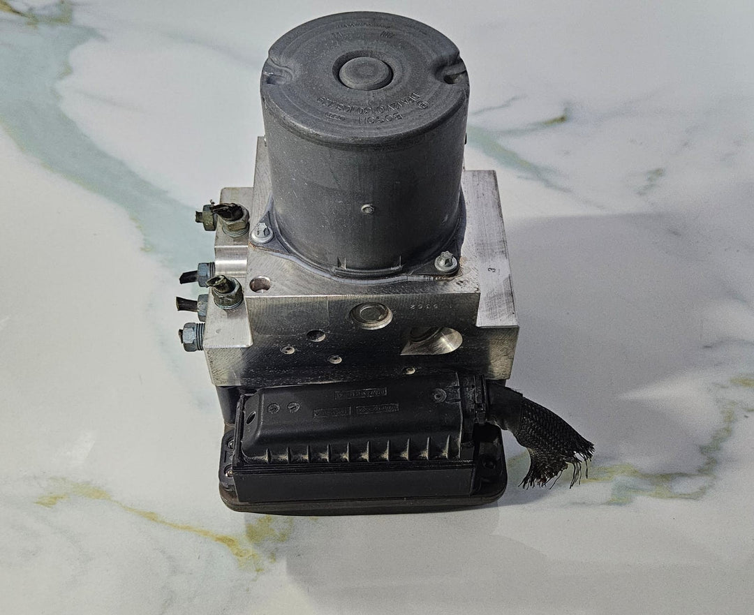 OEM BMW F02 F07 ABS Anti Lock Pump Brake Module 6797036, 6797038