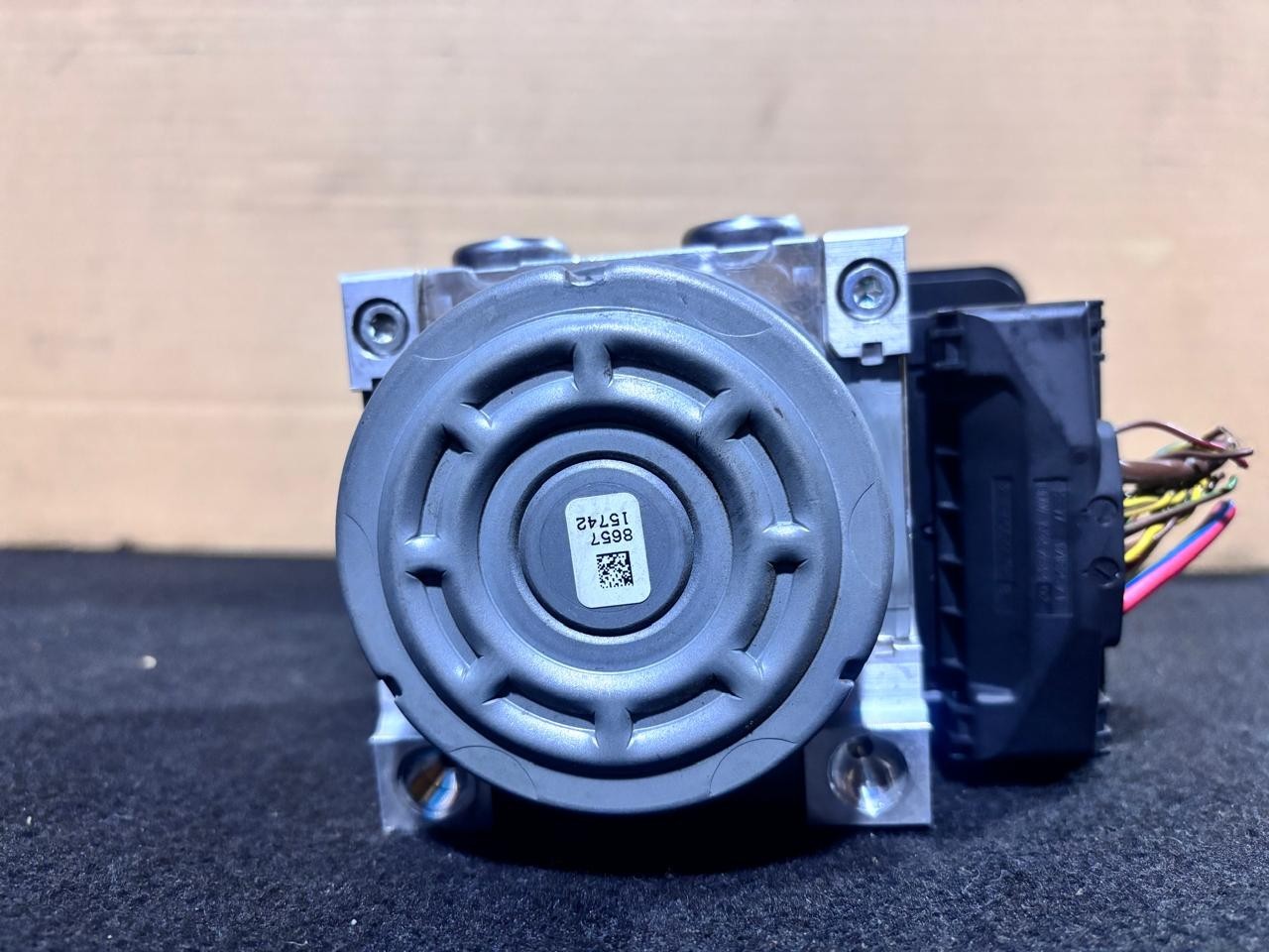 2013-2016 BMW F30 328i RWD ABS Anti-Lock Brake Pump Module Unit 6869726 OEM