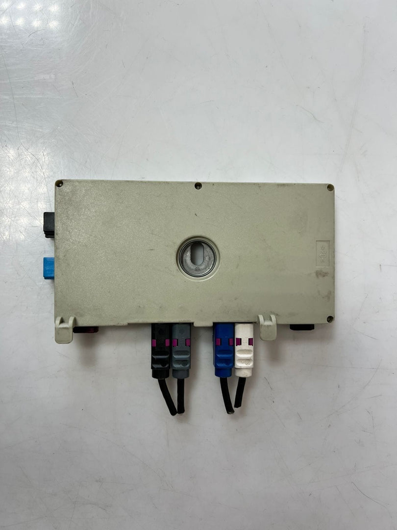 BMW 3 Series E93 Antenna Diversity Amplifier 6950181 OEM