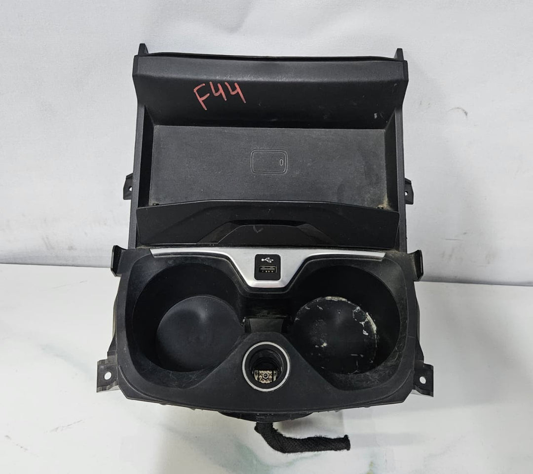 BMW 2 SERIES 228I 2020 F44 CENTRE CONSOLE CUP HOLDER & WIRELESS CHARGER 5A37576