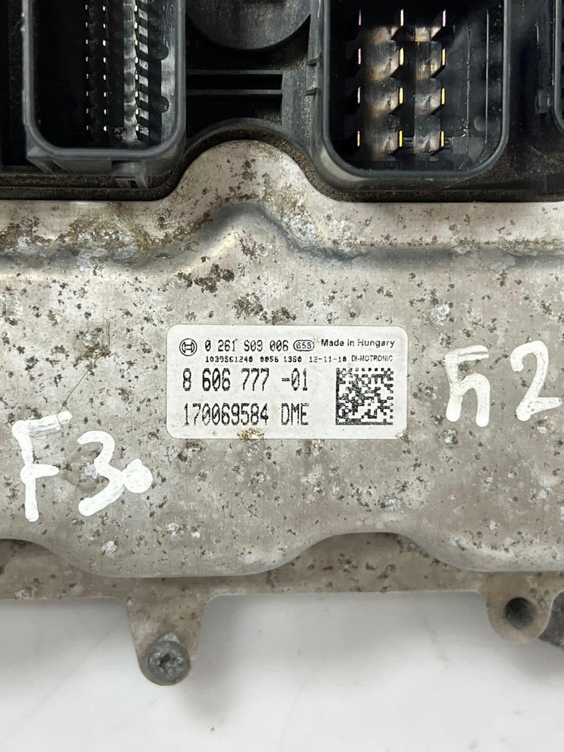 2015 BMW N20 F30 520i Engine Control Unit ECU SET DME + FEM + 1KEY 8606777