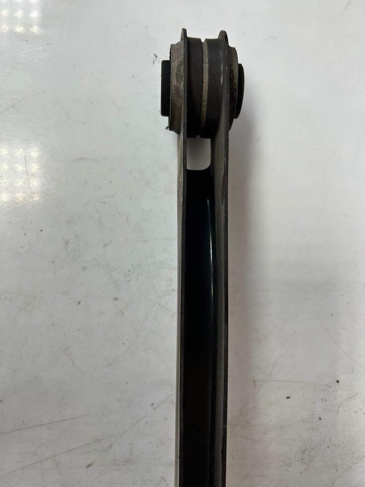 2017-2020 BMW 540i G30 G12 740i G32 G12 Rear Left Lower Control Arm 6861125 OEM