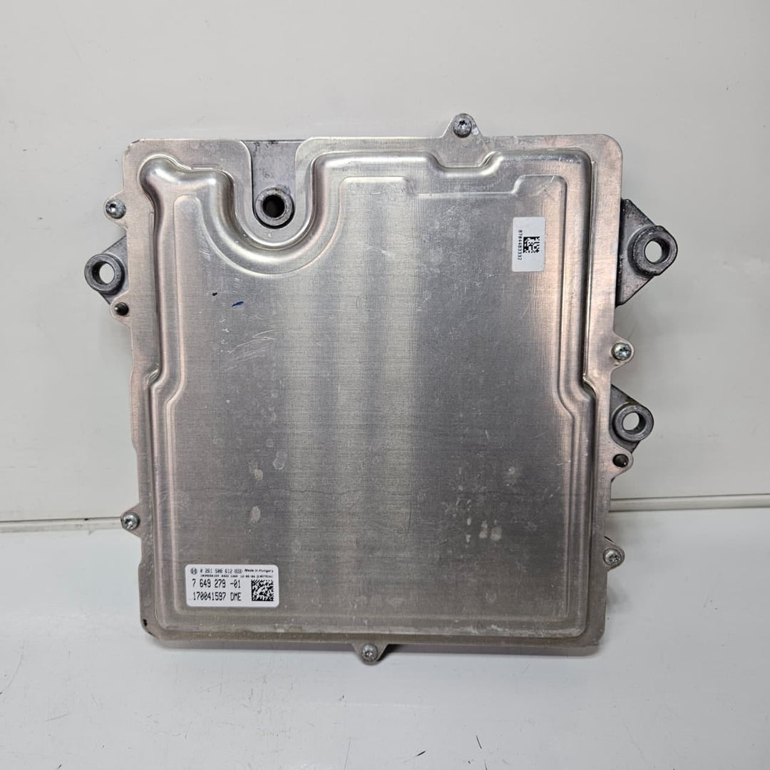7649279-2013 BMW 5 Ser F10 F11 B38 Active Hybrid ECM Engine Control Unit DME Set
