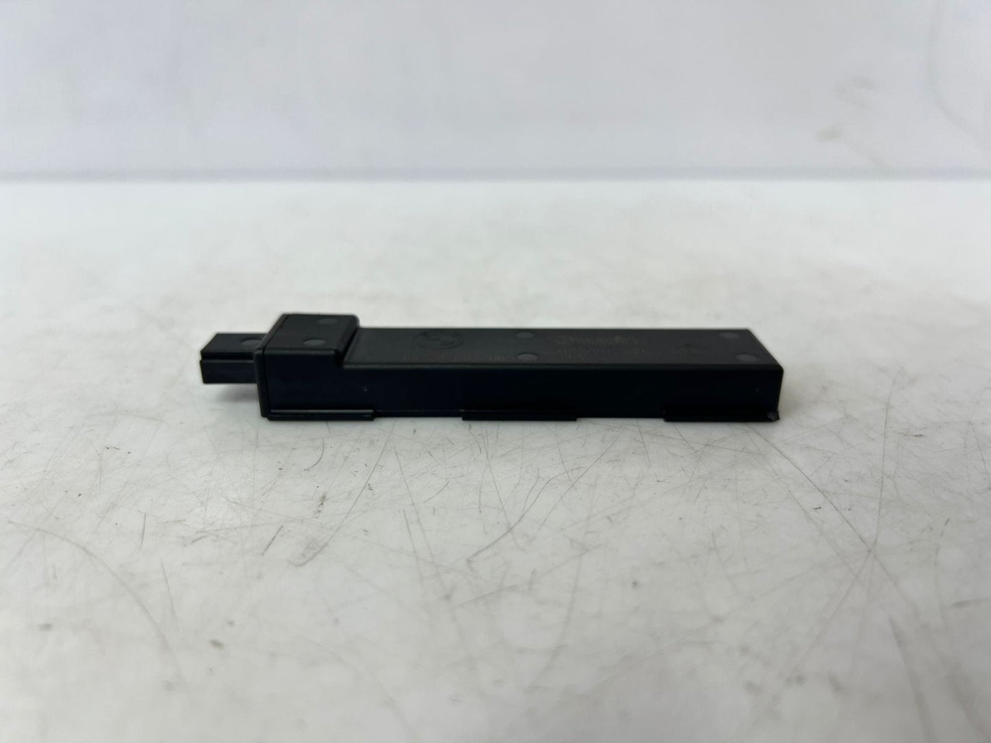 2021-2023 BMW 3' G20 4' M3 G80 Keyless Entry Antenna Module 6832065 OEM