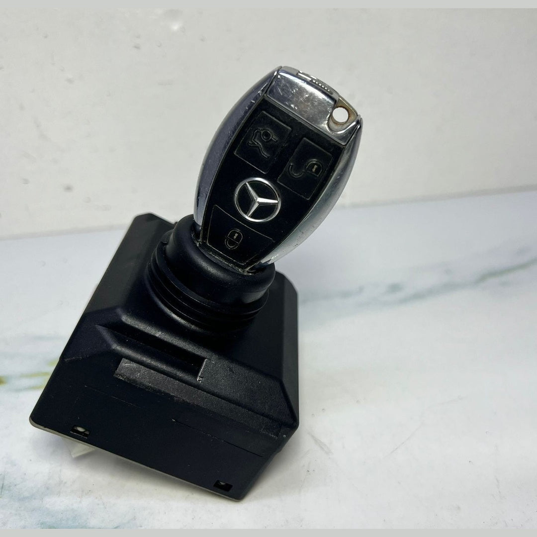 2009-2016 Mercedes-Benz E300 Ignition Switch With Key A212 9055600 E-Class W212
