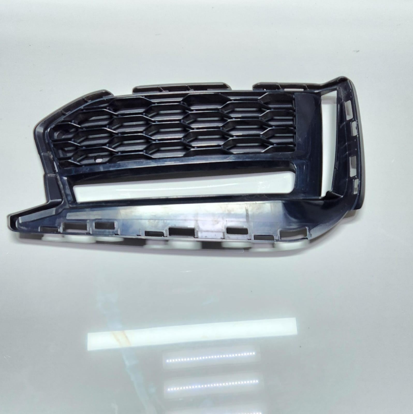 2017-2023 BMW 530i Front Bumper Lower Grill Cover  8064966 5 Series G30 G31 OEM