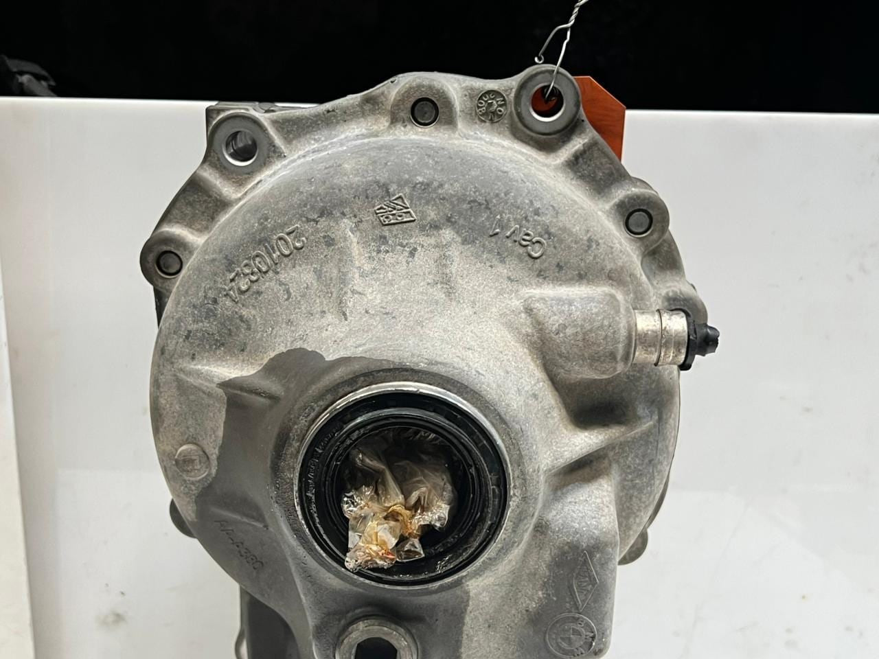 2008-2015 BMW X6 E71 E72 Front Differential Active Hybrid 7563399 RATIO 3.64 OEM