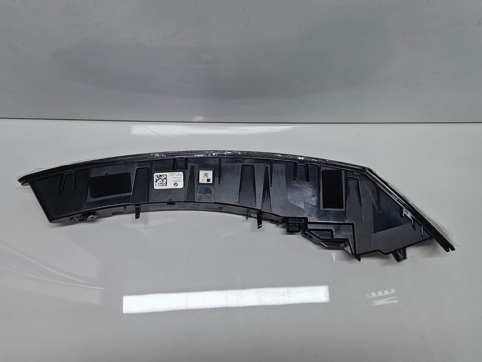 5A43BC5-Genuine 2021-22 BMW iX i20 Tailgate Tail Light Left Side ECE OEM NEW