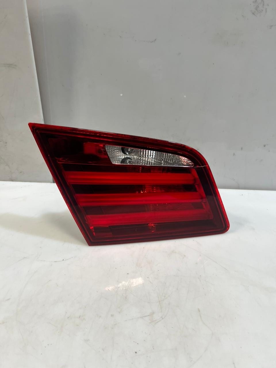 2012-2014 BMW 5 SERIES F10 Trunk Lamp LID LEFT REAR TAIL LIGHT 7203225 OEM
