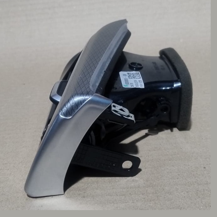 BMW G30 G31 G32 F90 RIGHT DASHBOARD AIR VENT GRILL TRIM RHD 9330858