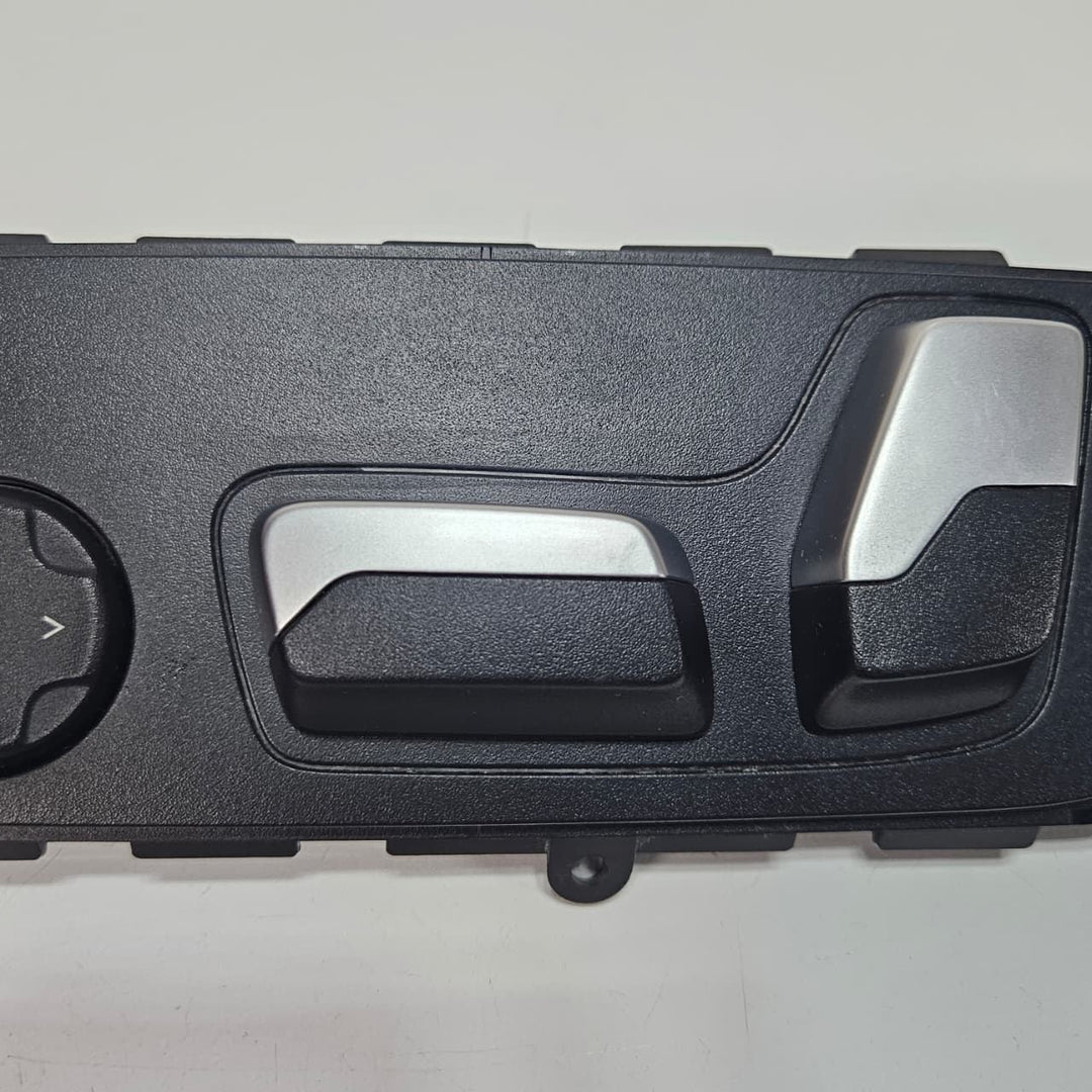 2018-2024 BMW X3 Seat Adjustment Control Switch 9390115 USED