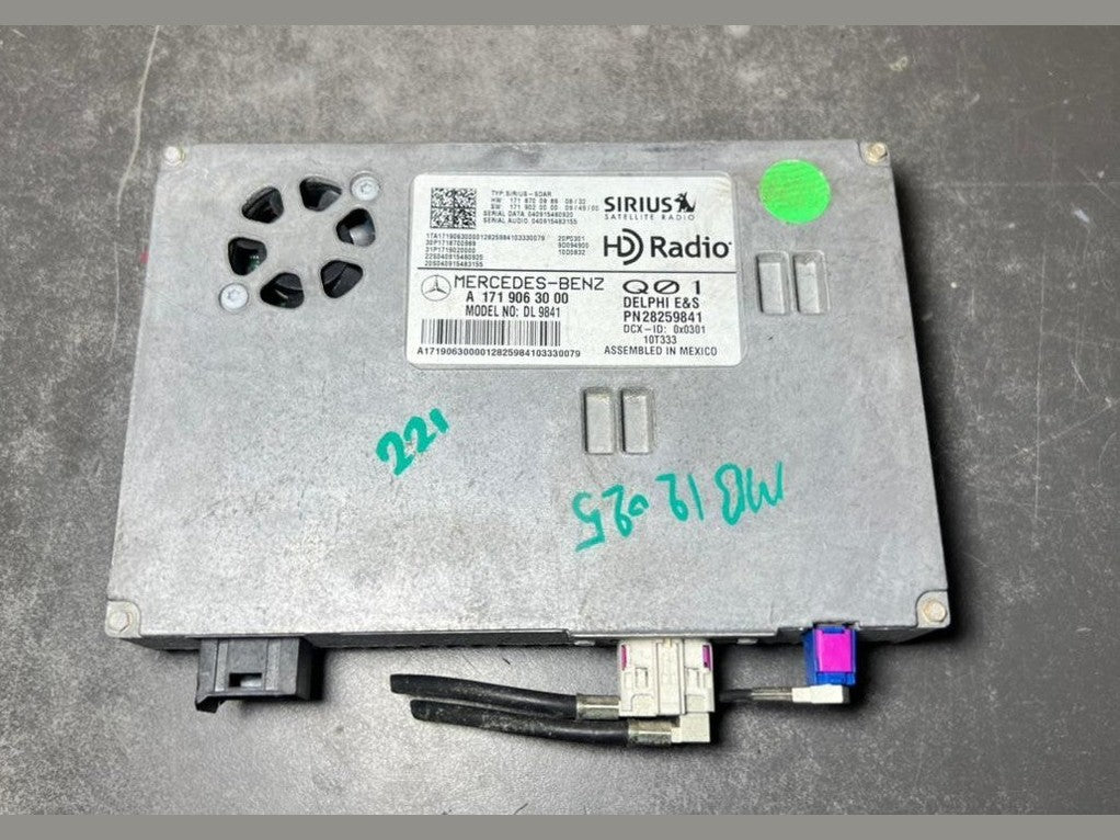 09-13 Mercede W221 S550 SL550 GL450 Sirius Satellite Radio Receiver OEM