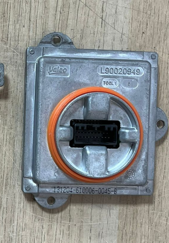 BMW X1 E84 LCI 2014 BIXENON- Adaptive Headlight Control Module 7342174 RHD