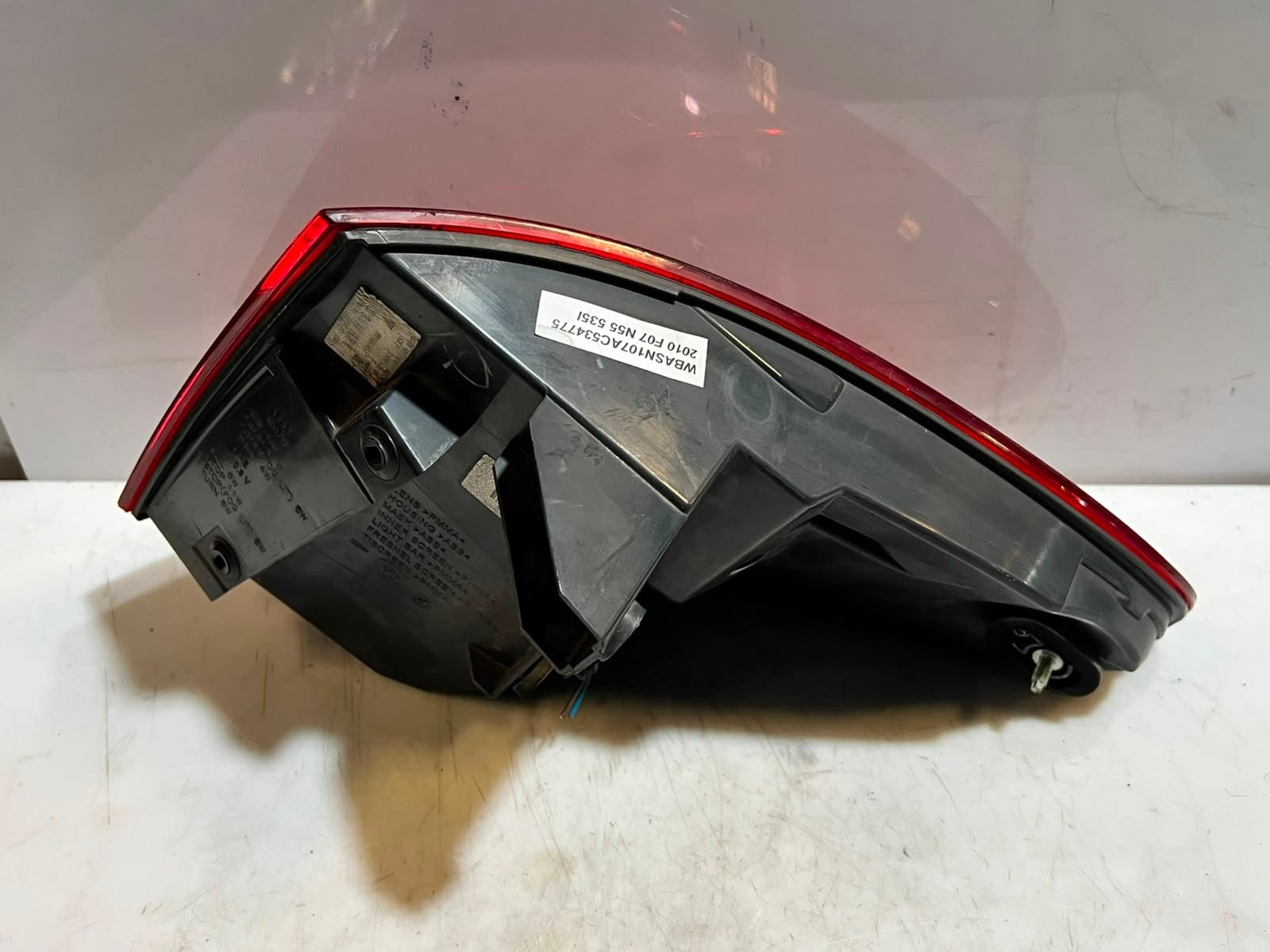 2010-2016 BMW 5' 550i GT F07 Rear Left Tail Light BACK LIGHT 89089345 OEM 