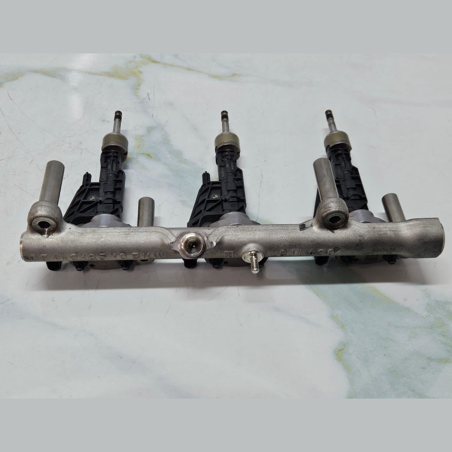 BMW Petrol Engine B46 B48 Fuel Injector Petrol High Pressure Rail 8656548 OEM 