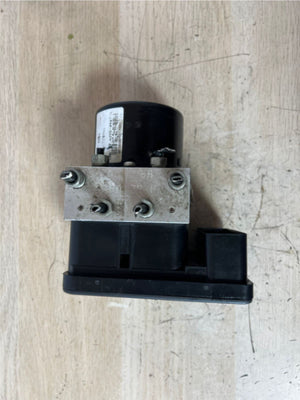 BMW 1 3 series E81 E82 E87 E90 E91 E92 ABS DSC BRAKE PUMP CONTROLLER 6787837
