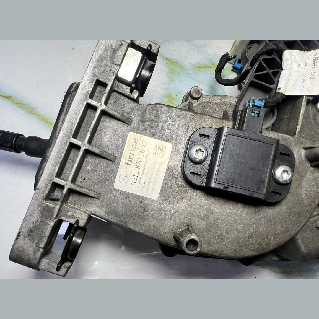 Mercedes W204 W212 Power Tailgate Liftgate Motor Actuator A212 8203642 OEM