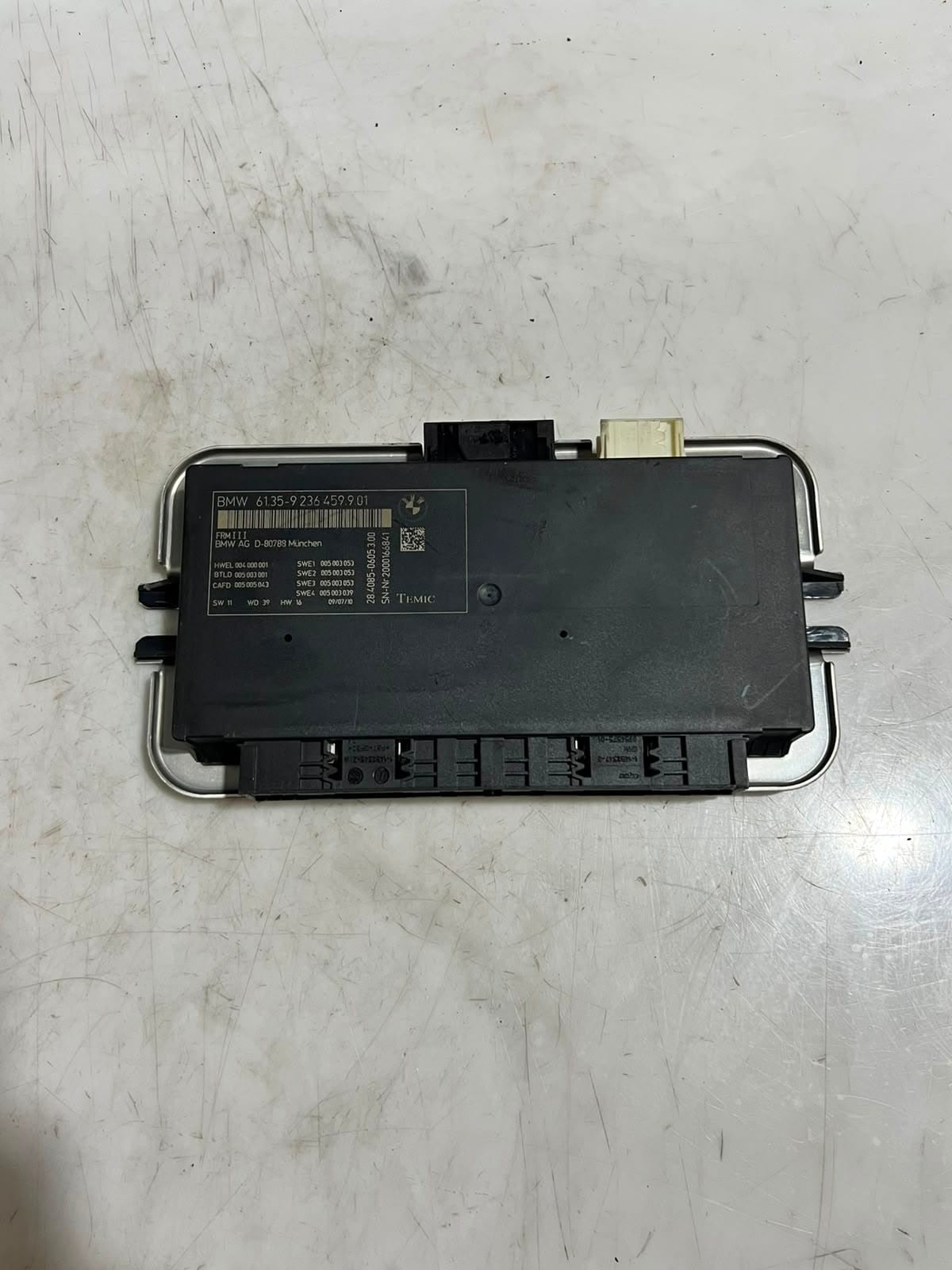 BMW 5 Series GT F07 FRM3 Footwell Light Control Module FRM3 9236459 OEM