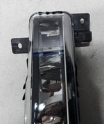Bild in die Galerieansicht laden, 2018-2019 BMW X3 Fog Light Led Right 7433788 2 Series F40 F44 3 Series G20 G21 
