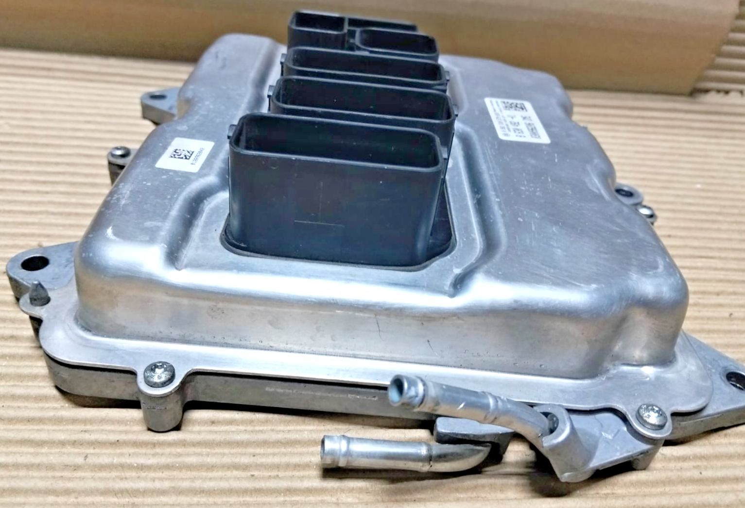 BMW M5 M6 S63B44B 2012-16 ENGINE ECU CONTROL UNIT F06 F12 F10 8630492