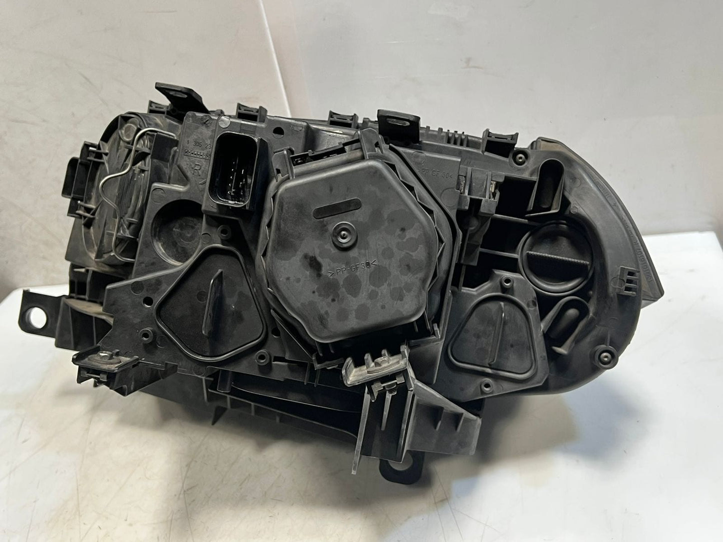 2008-2009 BMW X3 E83 Front Headlight Right & Left halogen 7162196