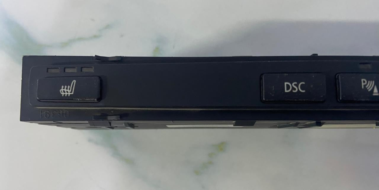 OEM BMW E60 E61 CENTER CONSOLE SWITCH MODULE DSC PDC SEAT HEATING 6938313