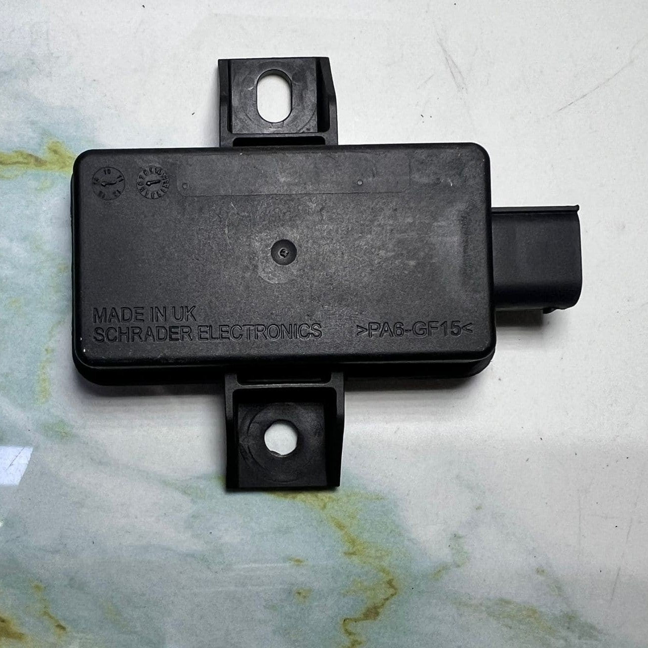 15-20 Mercedes C300 Tire Pressure Control Unit A0009001105 S-Class W222, C-Class