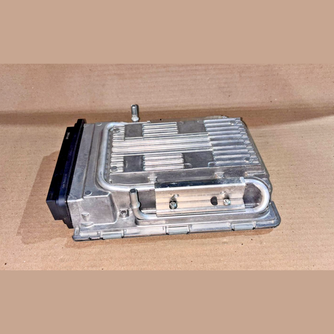 BMW 5 SERIES F02  F10 550I N63 ENGINE CONTROL UNIT  ECU KIT WITH KEY  8610680