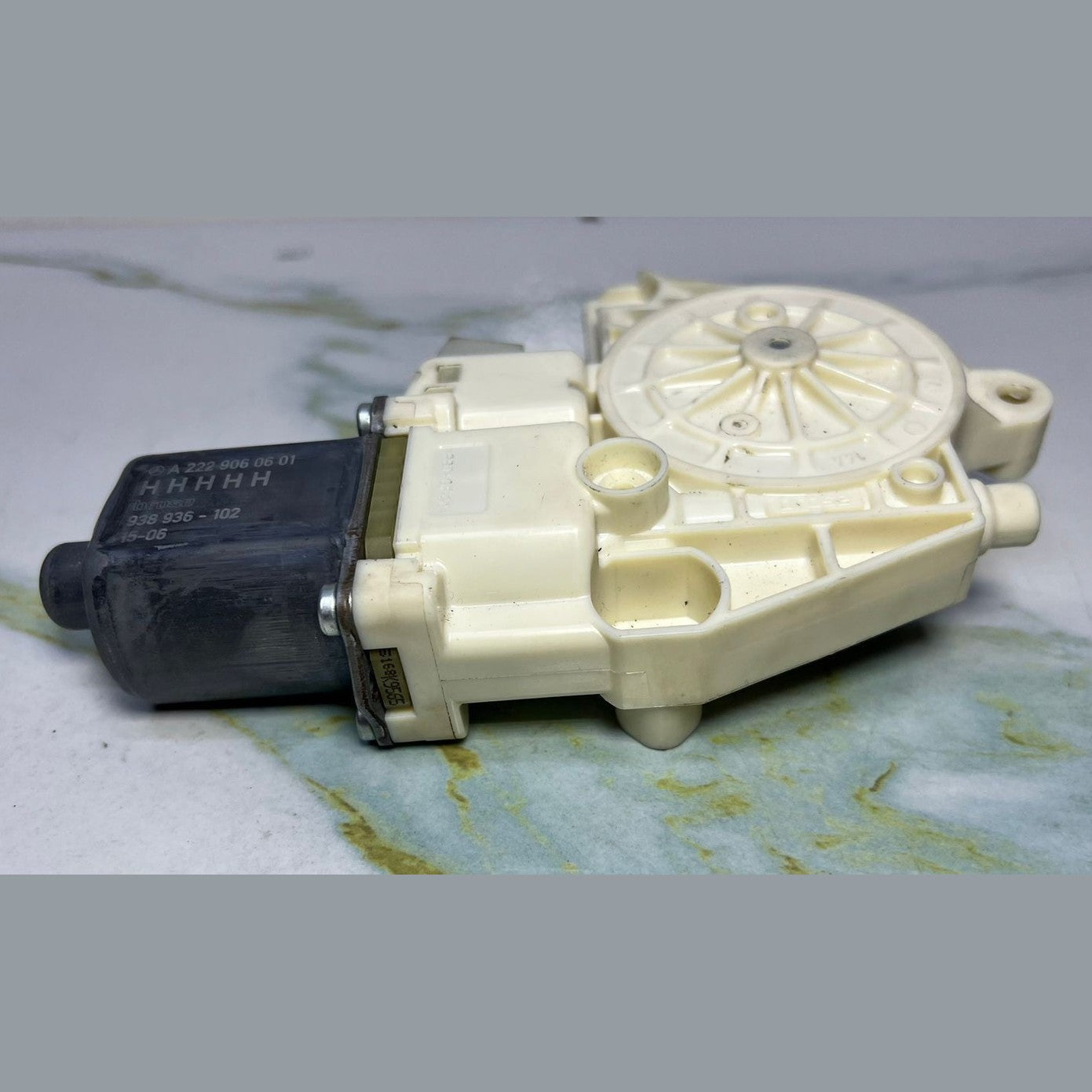 15-20 Mercedes-Benz W222 S-Class Window Motor Front Right Side A222 9060601 OEM