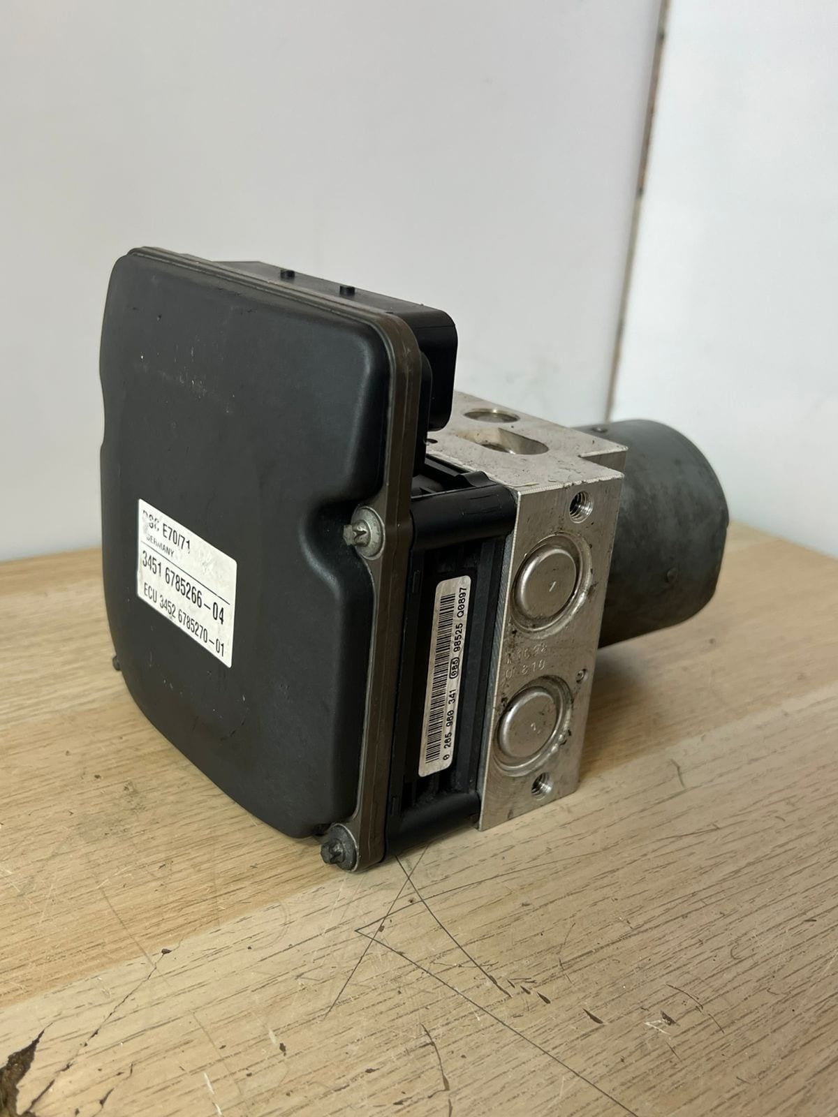 08-14 BMW E71 X6 X5 ABS Antilock Brake Pump Control Module 3451 6785266-04 OEM