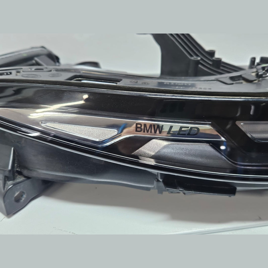 OEM BMW X7 G07 RIGHT SIDE LED HEADLIGHT/HEADLAMP 9880594 2019-2024