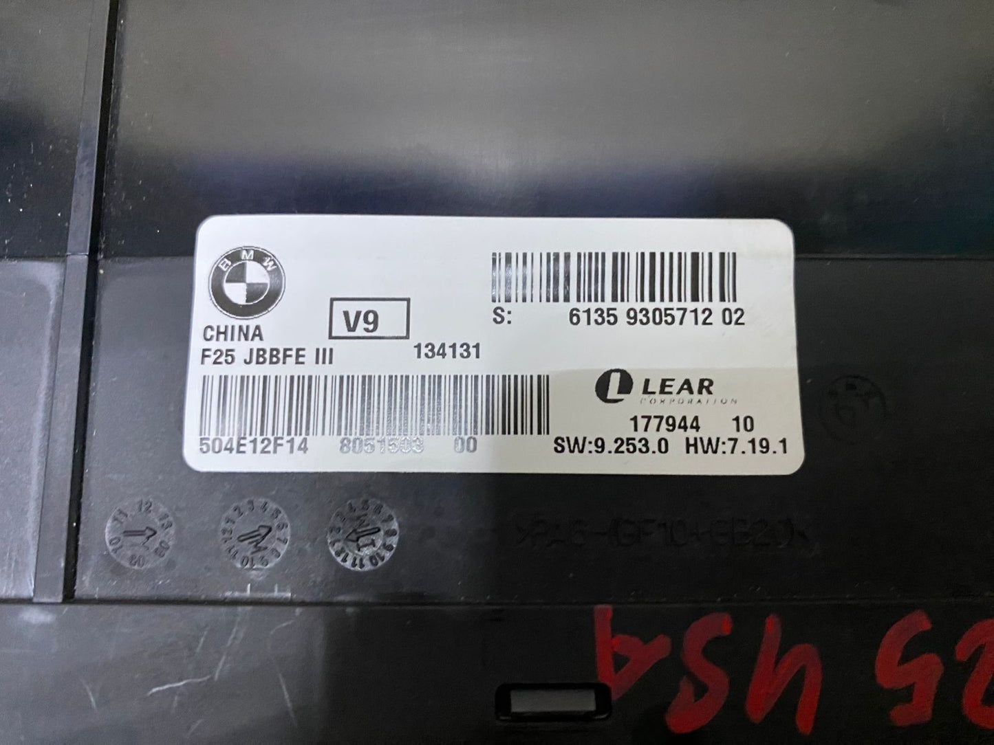 2011-2017 BMW X3 Body Control Module Junction Box 9305712 X3 F25 and X4 F26
